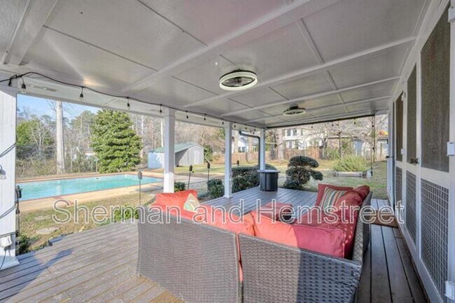 Building Photo - 289 Ashbrook Dr