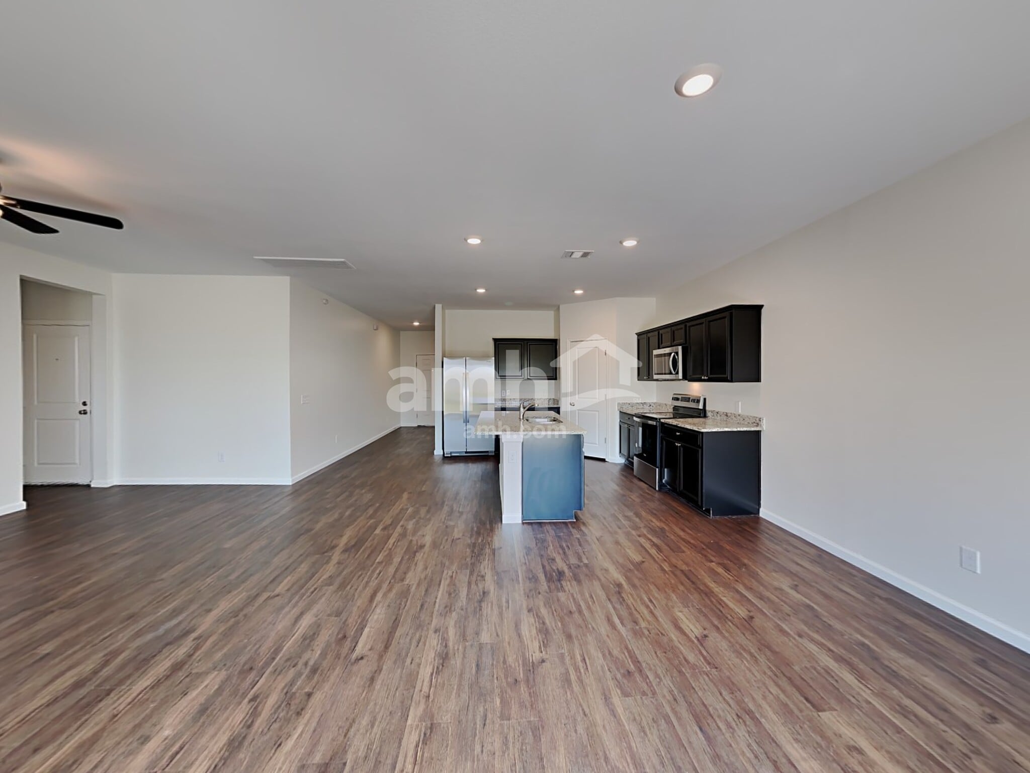Building Photo - 5023 Highland Crest Dr