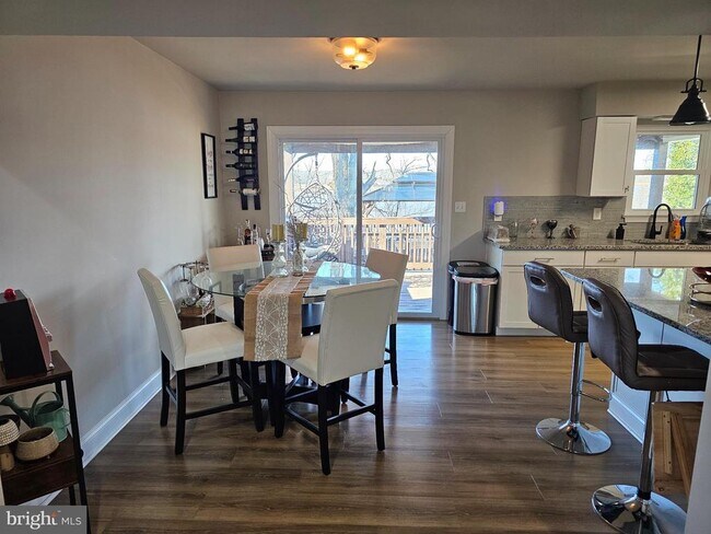 Building Photo - 3108 Sounding Dr