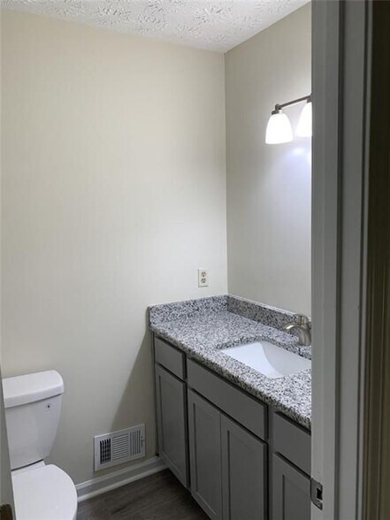 Building Photo - 3131 Calumet Pl NW