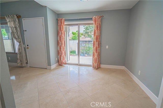 Building Photo - 25713 Vista Fairways Dr