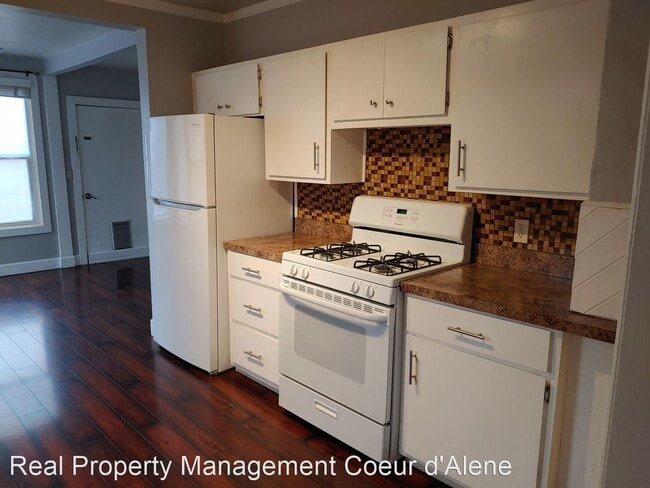 Building Photo - 4 br, 2 bath House - 317 W Davidson Ave.