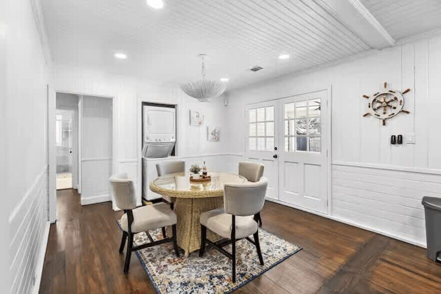 Building Photo - 1132 Carter Ave