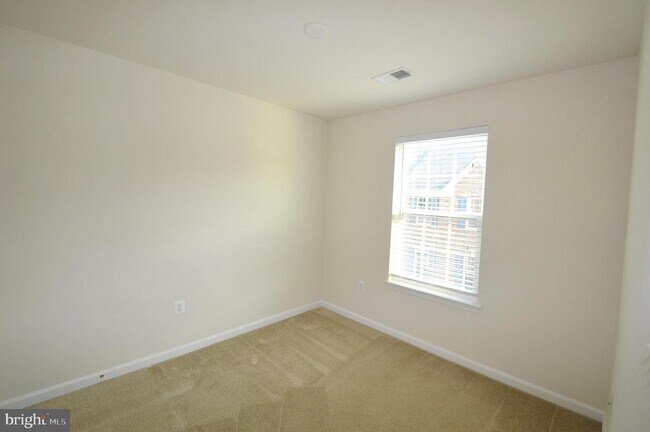 Building Photo - 42618 Drazenovich Epoch Ter