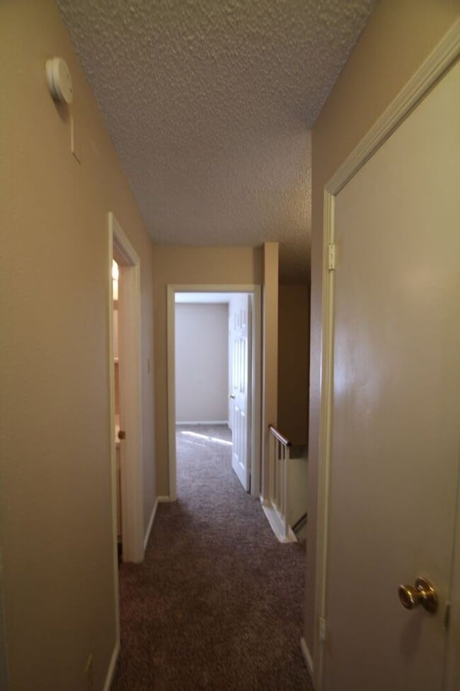 Building Photo - Beautiful 3 Bedroom, 2.5 Bath Townhome in Tyler – Available!