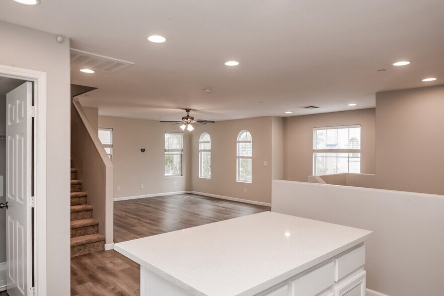 Building Photo - 8937 Brian Christopher Ave
