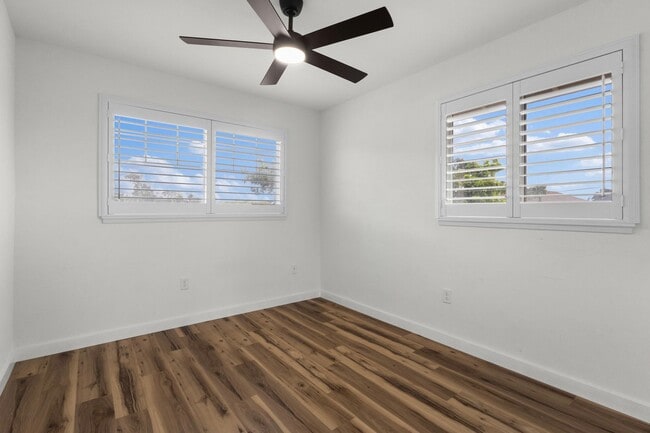 Building Photo - Stunning Ewa Beach 3BR Home with Solar, Huge Fenced Yard & Upgraded Interior