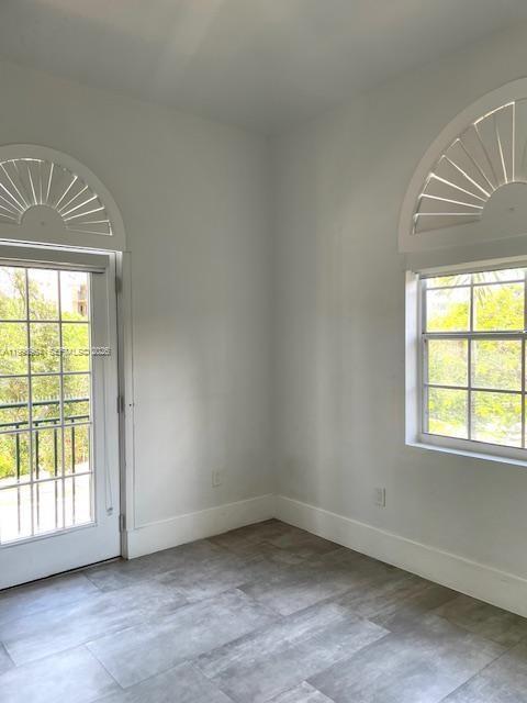 Building Photo - 3356 Bird Ave