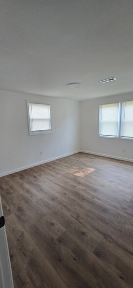 Building Photo - 20 Borghaus Rd