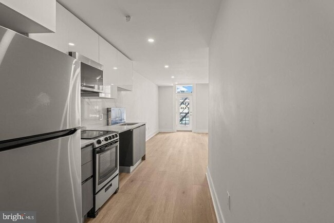 Building Photo - 253 N 3rd St