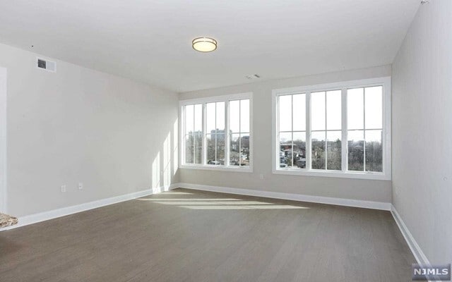 Building Photo - 555 10th St