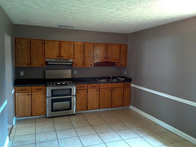 Building Photo - **UPCOMING***Nice East Columbus, GA 4 Bedr...