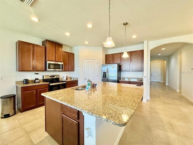 Building Photo - 18625 Hunters Meadow Walk