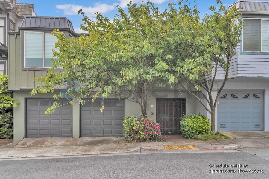 Primary Photo - 115 Mendosa Ave
