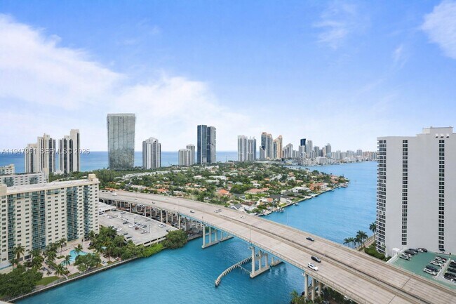 Building Photo - 19355 Turnberry Way