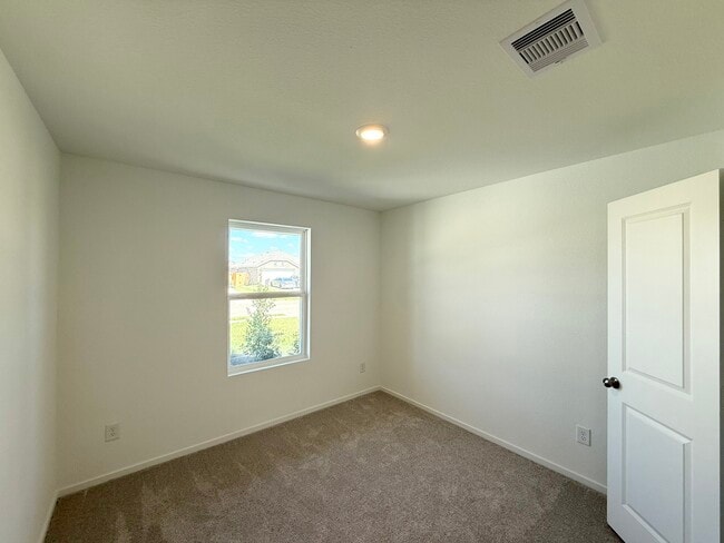 Building Photo - 28907 Bison Haven Dr