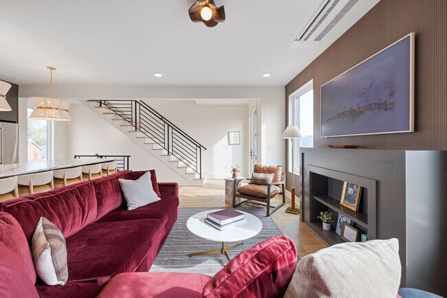 Building Photo - 1117 3rd Ave S