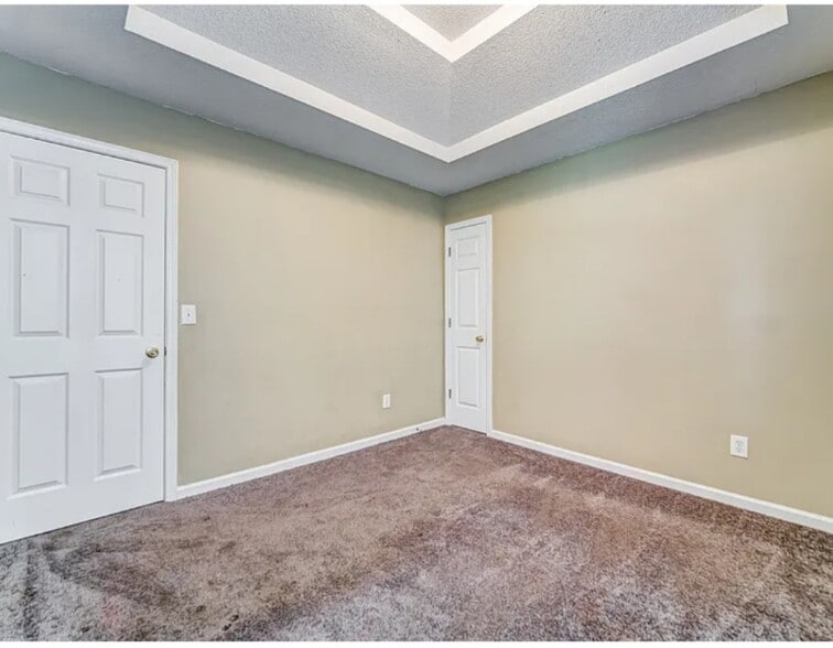 Building Photo - 4500 Idlewood Park