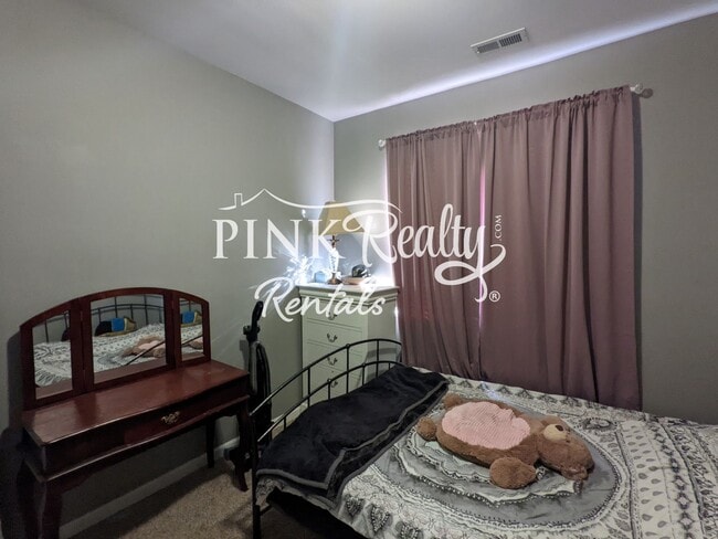 Building Photo - 9496 Pony Gulch Way