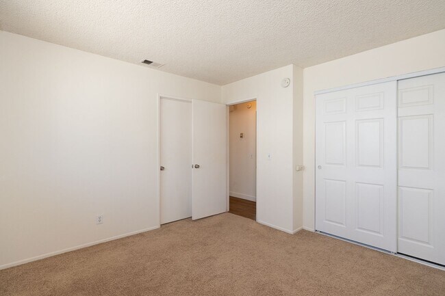 Building Photo - 2-Bedroom + 1 Bathroom Apartment | Dunes Place | Oxnard | Unfurnished
