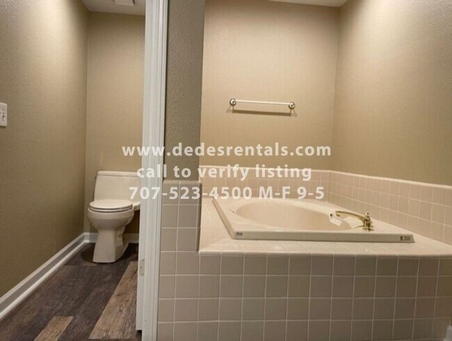 Building Photo - 2038 Stonefield Ln