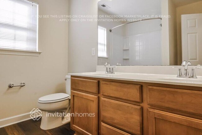 Building Photo - 577 Rolling Meadows Dr