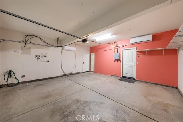Building Photo - 5719 Skimmer Dr