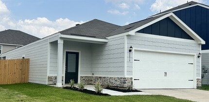 Building Photo - 6419 Elm St