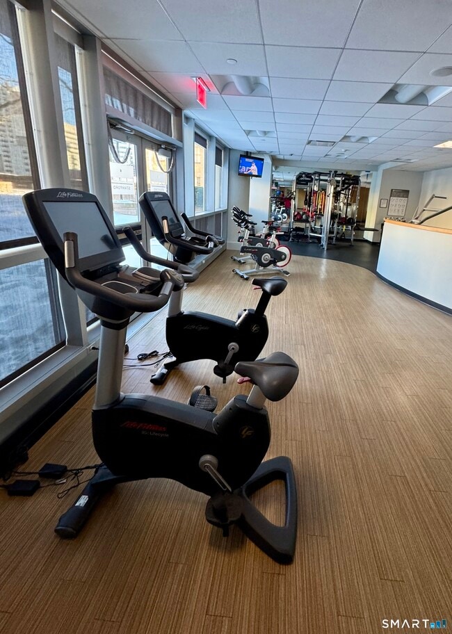 Building Photo - 127 Greyrock Pl