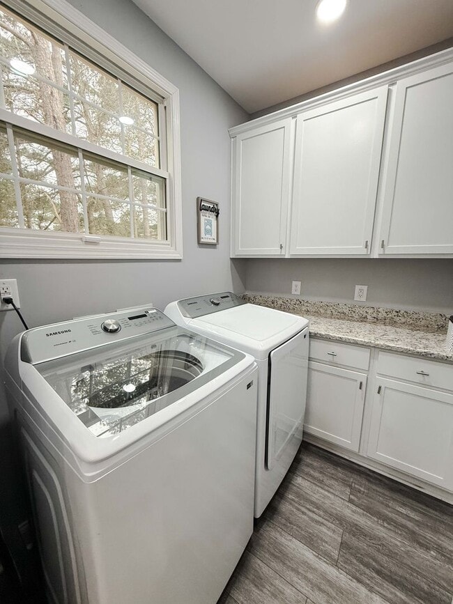 Building Photo - 7019 Laurinburg Rd