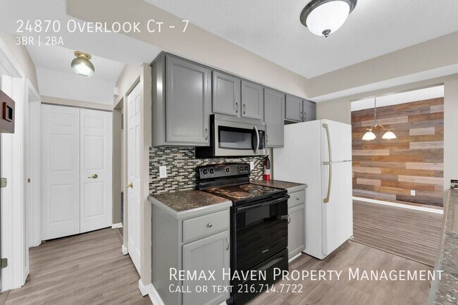 Building Photo - 24870 Overlook Ct