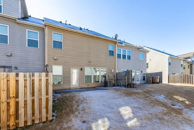 Building Photo - 1232 Fischer Trace