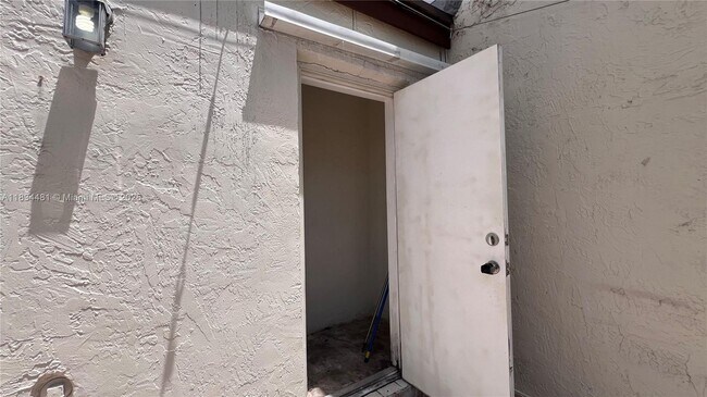 Building Photo - 9807 NW 4th Terrace