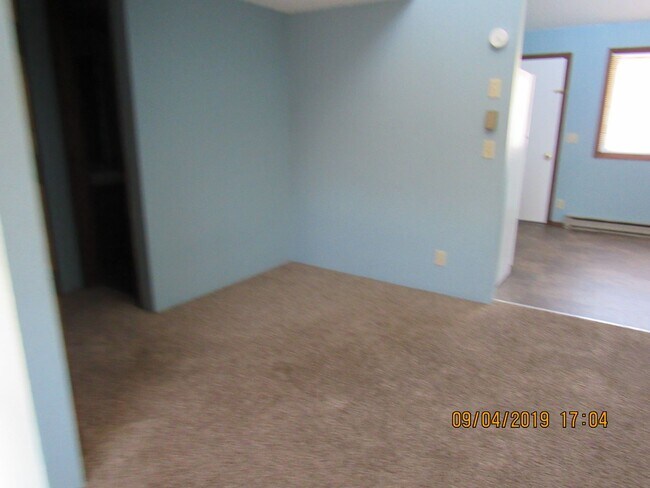 Building Photo - 747 Elder Ct