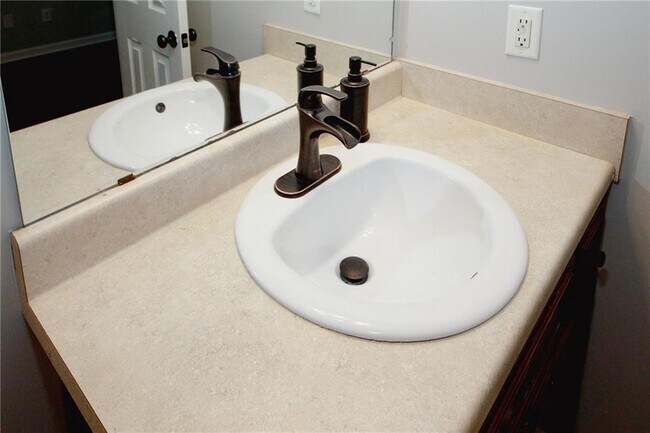 Building Photo - 7000 Lunar Blue Way