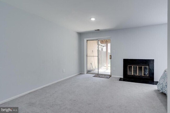 Building Photo - 9013 Kerrydale Ct