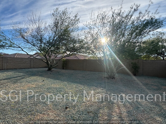 Building Photo - 39531 N White Tail Ln