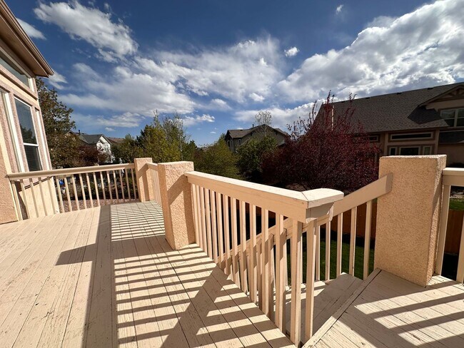 Building Photo - 2-Story in Pinecreek