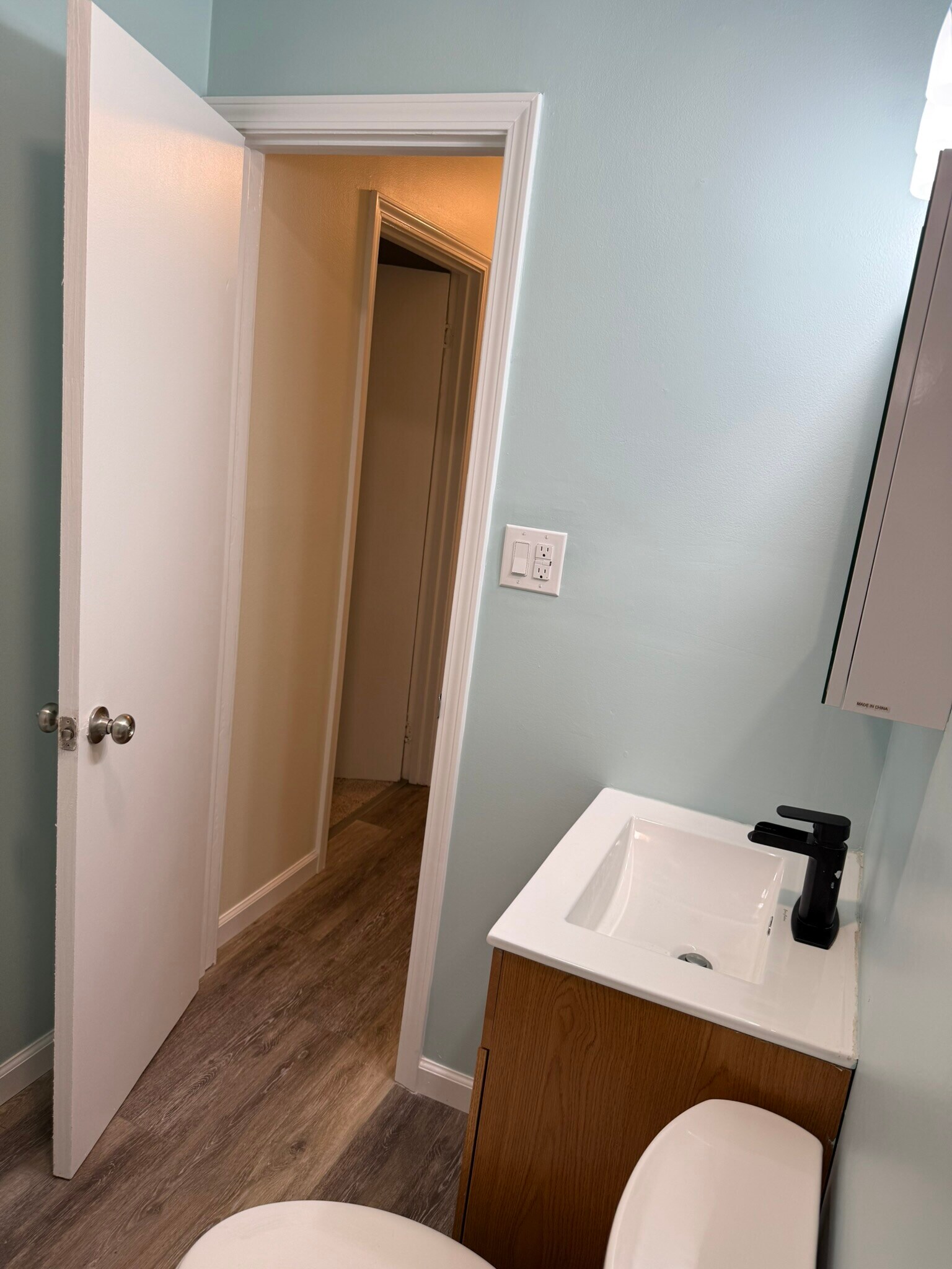 Bathroom - 922 Kramer Ave