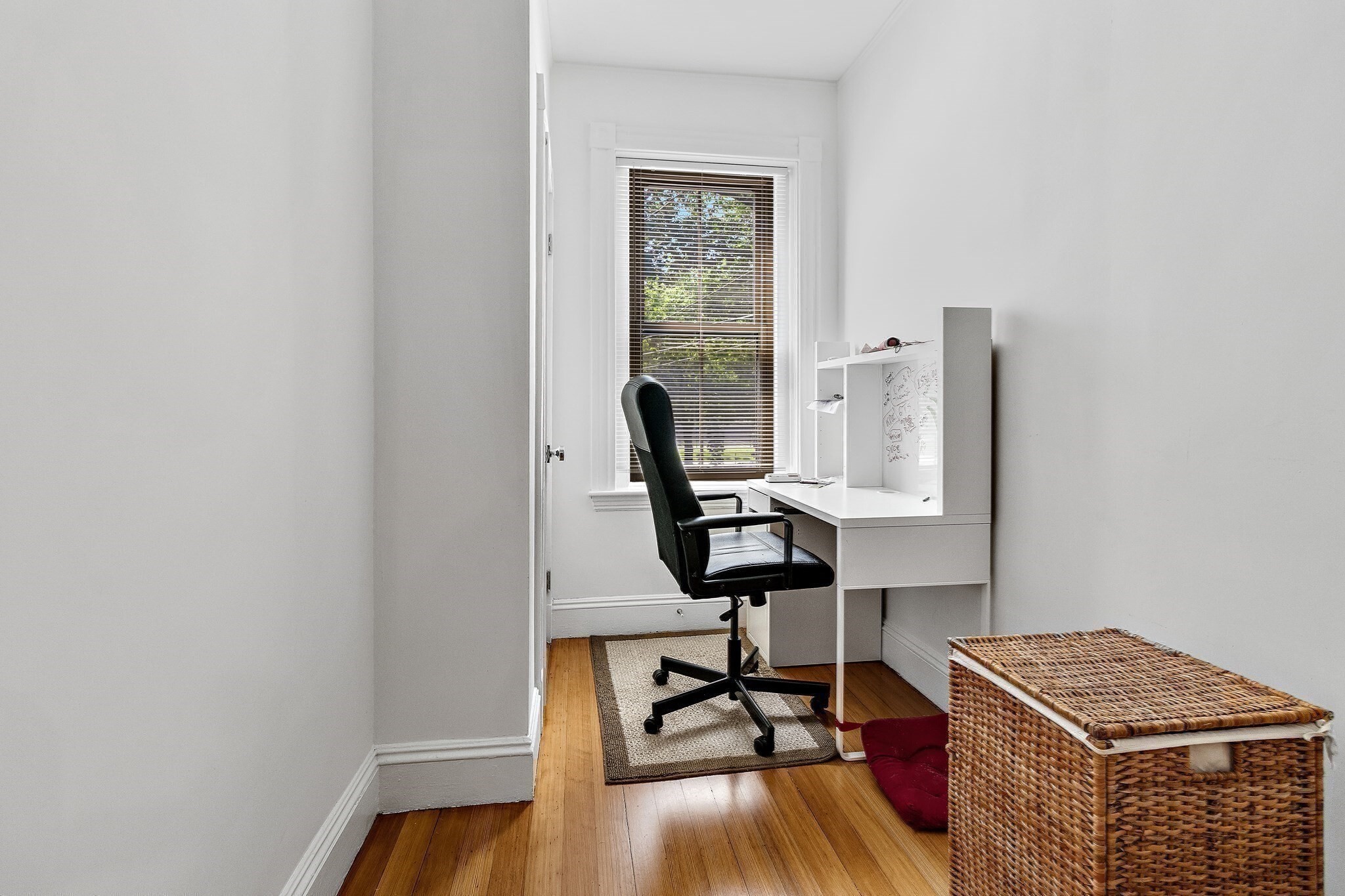 Building Photo - 1805 Beacon St