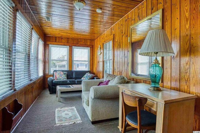 Building Photo - 1512 S Ocean Blvd