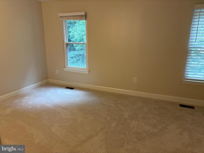 Building Photo - 1318 Alderton Ln