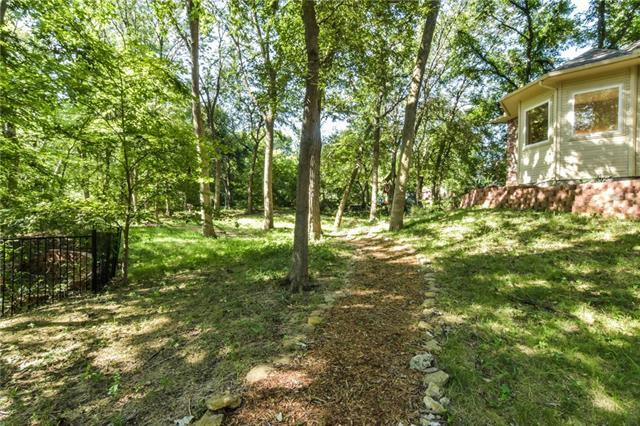 Building Photo - 1113 Shady Oaks Cir