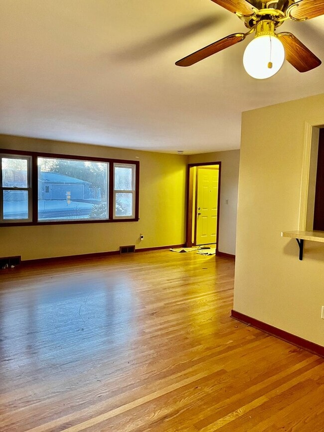 Building Photo - 102 Elmsford Rd