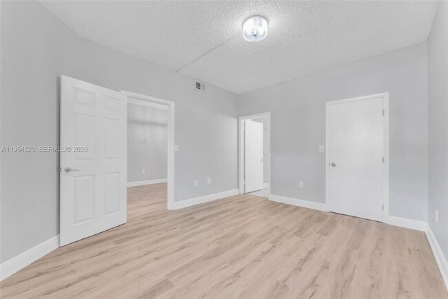 Building Photo - 2331 NW 96th Terrace