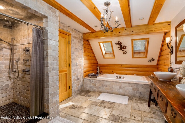 Building Photo - 451 Krumville Rd