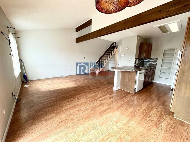 Building Photo - 4568 Excalibur Ct