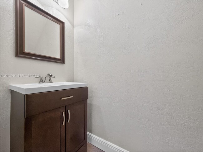 Building Photo - 5405 SW 125th Terrace