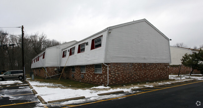 Building Photo - Woodcrest Apartments