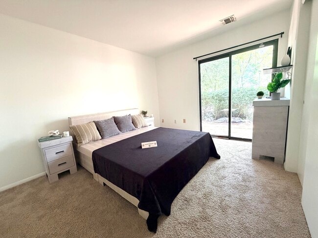 Building Photo - 41 Coriander Way